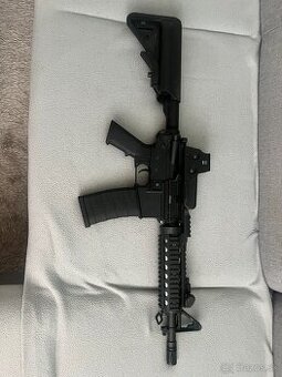 Airsoft M4 elektrická