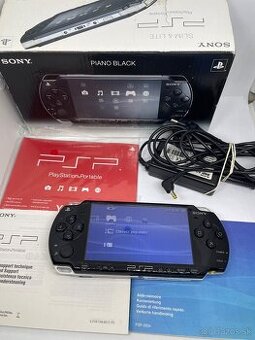 Sony PSP 2004 (displej ma poškodenie)