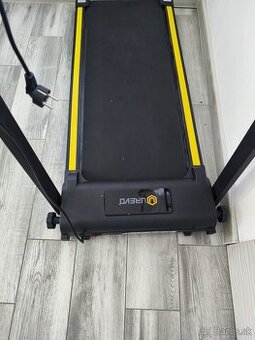 Bežecký pás UREVO COMPACT