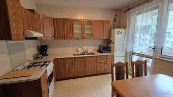 3-izbový byt prerobený na 4-izbový na predaj, Záturčie