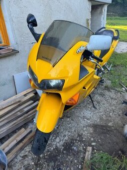 Honda VFR 800