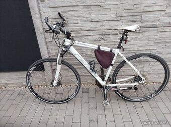 Predam hybridný bycikel (CESTNÝ, HORSKÝ)MERIDA Crossway TFS
