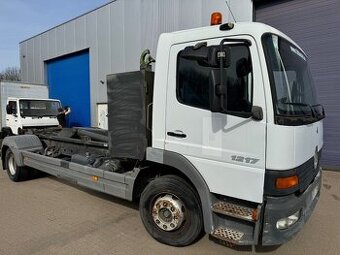 MERCEDES ATEGO NOSIČ KONTEJNERŮ