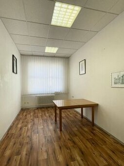 Kancelárie v centre Komárna na PRENÁJOM