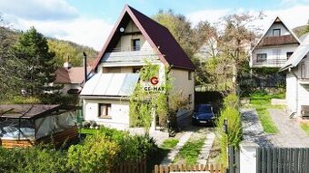 Chata ako stvorená na oddych aj bývanie – Kaluža, len pár mi - 1