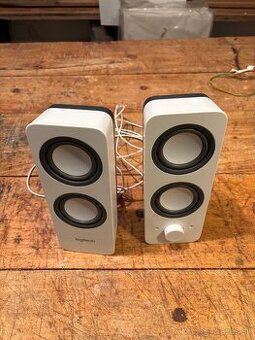 Logitech reproduktory