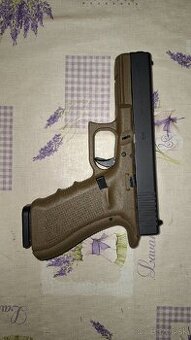 Predam Glock 17 gen4 9x19 ako nový