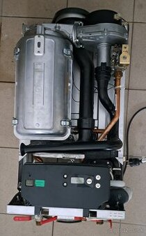 Predám plynový kondenzačný kotol Buderus - 1