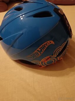 Predám chlapčenskú prilbu