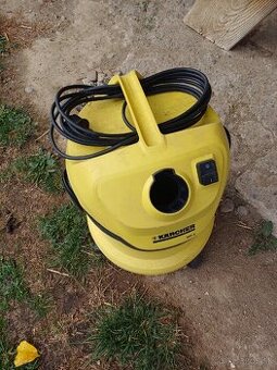 Kärchar VD2 vysavač