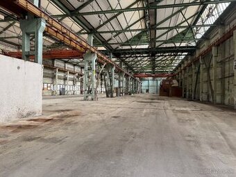 Na prenájom výrobné haly - 4320m2 / 3024m2 - Voľné ihned