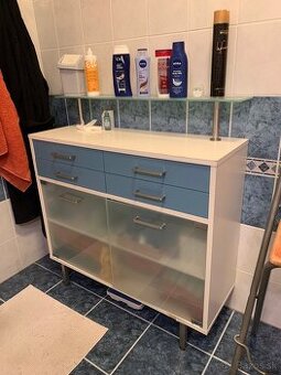 Kúpeľnová skrinka