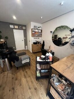 Predám kadernícky nábytok