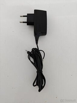 Cestovná nabíjačka Nokia AC-4E