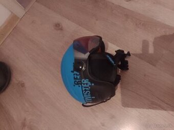 Predám detskú lyžiarsku prilbu.