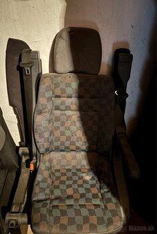 sedacka na mercedes vito