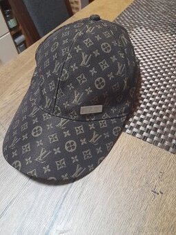 Louis Vuitton šiltovka