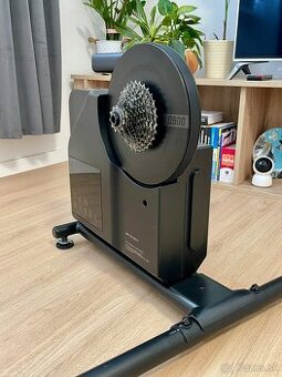 Cyklotrenažér Van Rysel D900 + kazeta Shimano + stolík