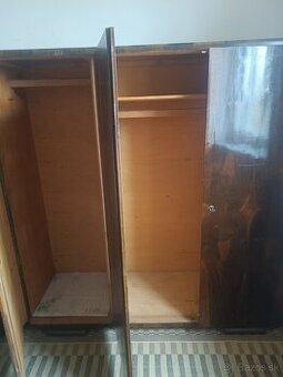 Skrine rôzneho typu