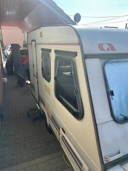 Obytný príves Adria