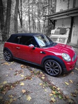 Mini cooper cabrio 2012 1.6 benzín 85 kw
