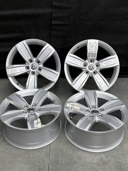 5x112 r17 Istanbul cistonove. Disky Passat b8