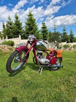 Jawa Perak 250 zbrojovka
