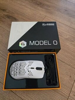 Glorius model 0 white