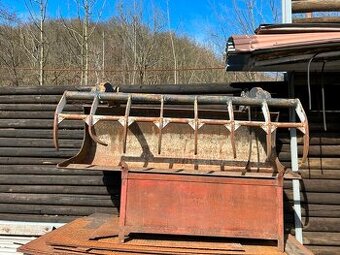 Hydraulická Varecha na Seno