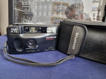 Fotoaparát Olympus Trip. Na 35mm film.