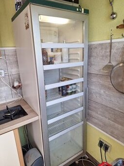PRESKLENÁ CHLADNIČKA V182/Š 60