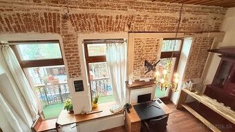 Na predaj výnimočný 2-izbový byt v historickom centre Nitry