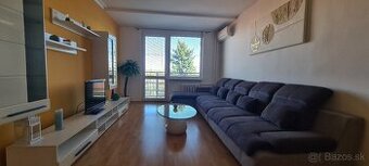 Prenajmem zrekonštruovaný dvojizbový byt v centre Nitry