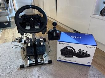 🎮 Logitech G923 + Shifter + Stojan – TOP STAV, ako nové 🚗