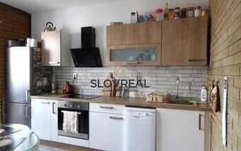 SLOVREAL - Predaj 4 izbového bytu v Banskej Štiavnici