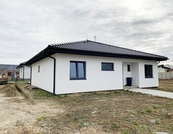 VÝSTAVBA 4 iz intelig. bungalovu s terasou v Piešťanoch