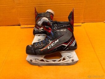 BRUSLE CCM JETSPEED FT1  vel. 37,5/4 D