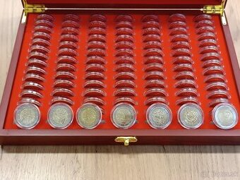 Zbierka mincí,kufrík ,100 mincí ,2€ UNC euro