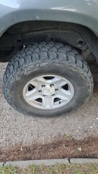 Kumho mt51 265/70R16