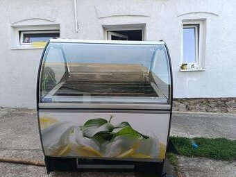 Zmrzlinová vitrína