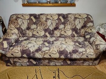 Sedacia súprava, dve kreslá a konferenčný stolík