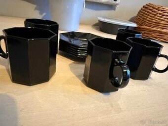 päťuhoľníkové, sklenené šálky