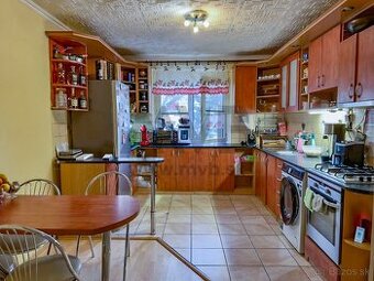 ZREKONŠTRUOVANÝ 2-IZBOVÝ BYT | UL. MIERU | KOMÁRNO