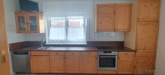 Kuchyňská linka smrk masiv se spotřebiči,6263