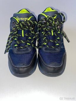 Revenge detske trekove topanky velkost 28