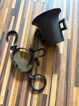 Starožitná váha a maždiar