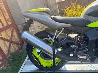 Nadrz cerpadlo jednotka podsedadlovka na Yamaha R6 03-05