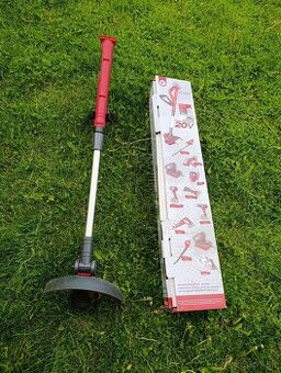 Aku strunova kosačka