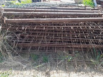 Kari siet, karirohoz