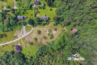 DO DOMČEKA | Slnečný stavebný pozemok v prostredí hôr, Králi